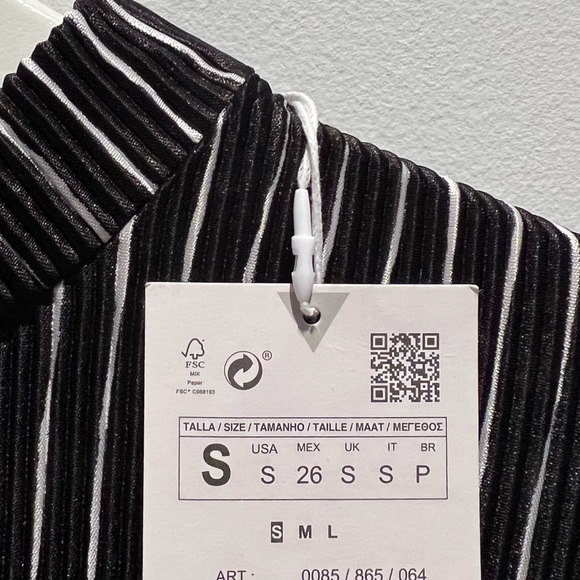 Zara Plisse Dress - Picture 2 of 3